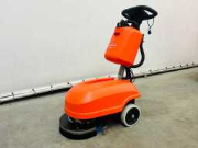 Online auction Machines, reinigingsmachines, golfkar en magazijn toebehoren