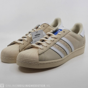 Online-Versteigerung Sneakers