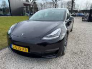 Online veiling Tesla personenauto's