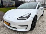 Online veiling Tesla voertuigen